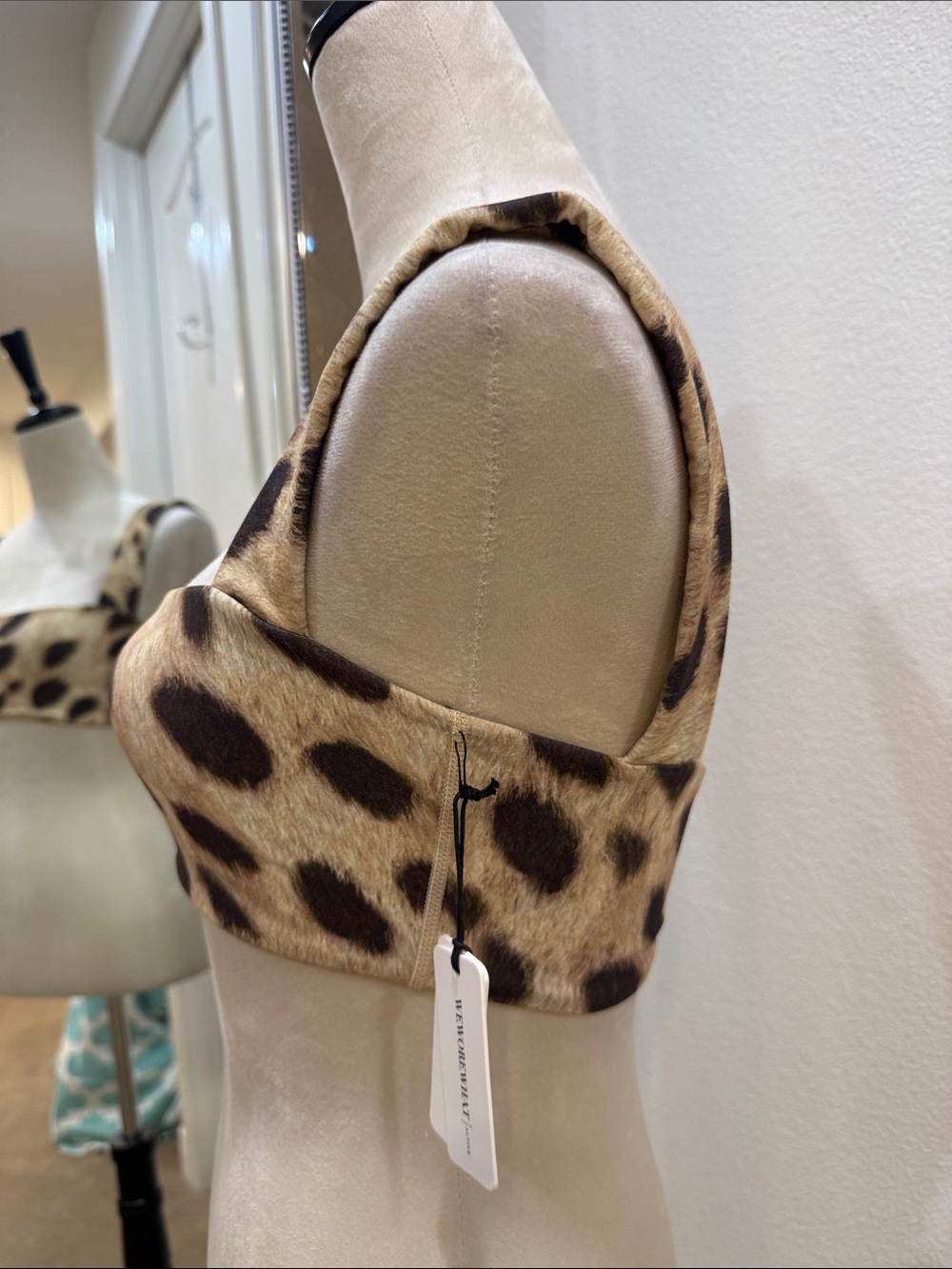 WeWoreWhat Leopard Print Top in Tan and Black NWT - Picture 3 of 9